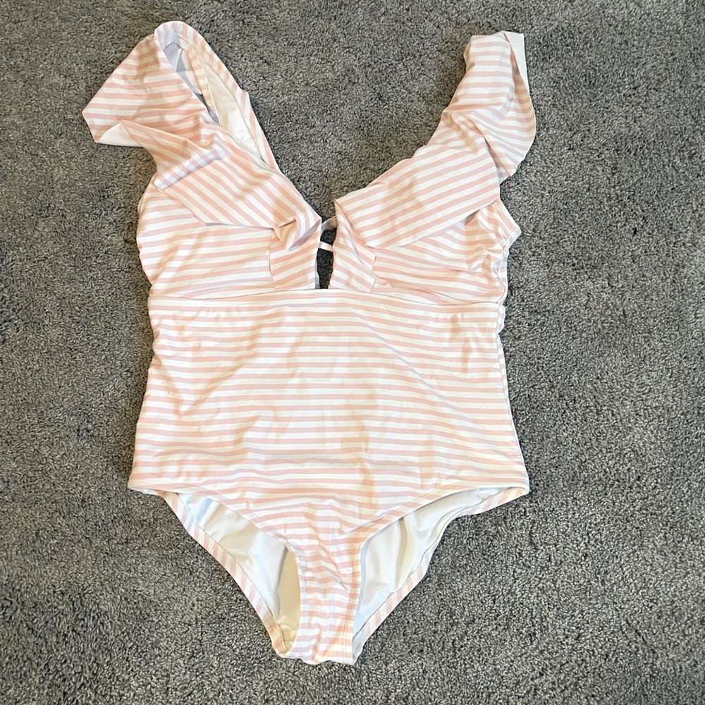 Kona Sol pink and white stripe size large ruffle swimsuit